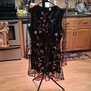 green emerald velvet dress 15 Stylish Dresses From Amazon Perfect for Holiday Photos